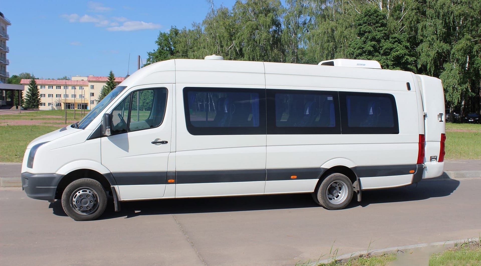 1_VOLKSWAGEN_CRAFTER_2