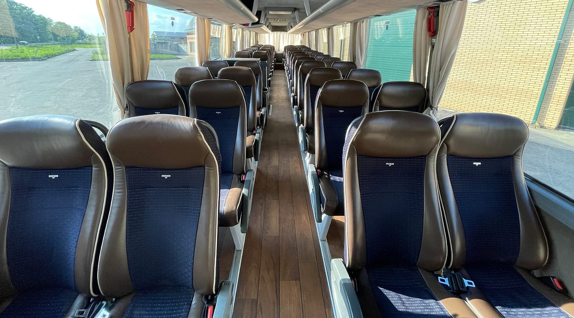 7MAN_LIONS_COACH_LR08_4